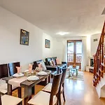 Apartment Myplace за отдих *